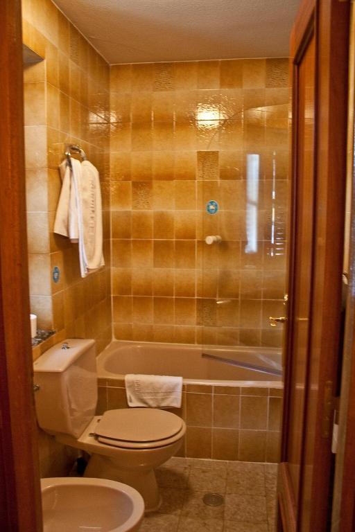 Hostal Aribel Longinos سيرسيديلا الغرفة الصورة