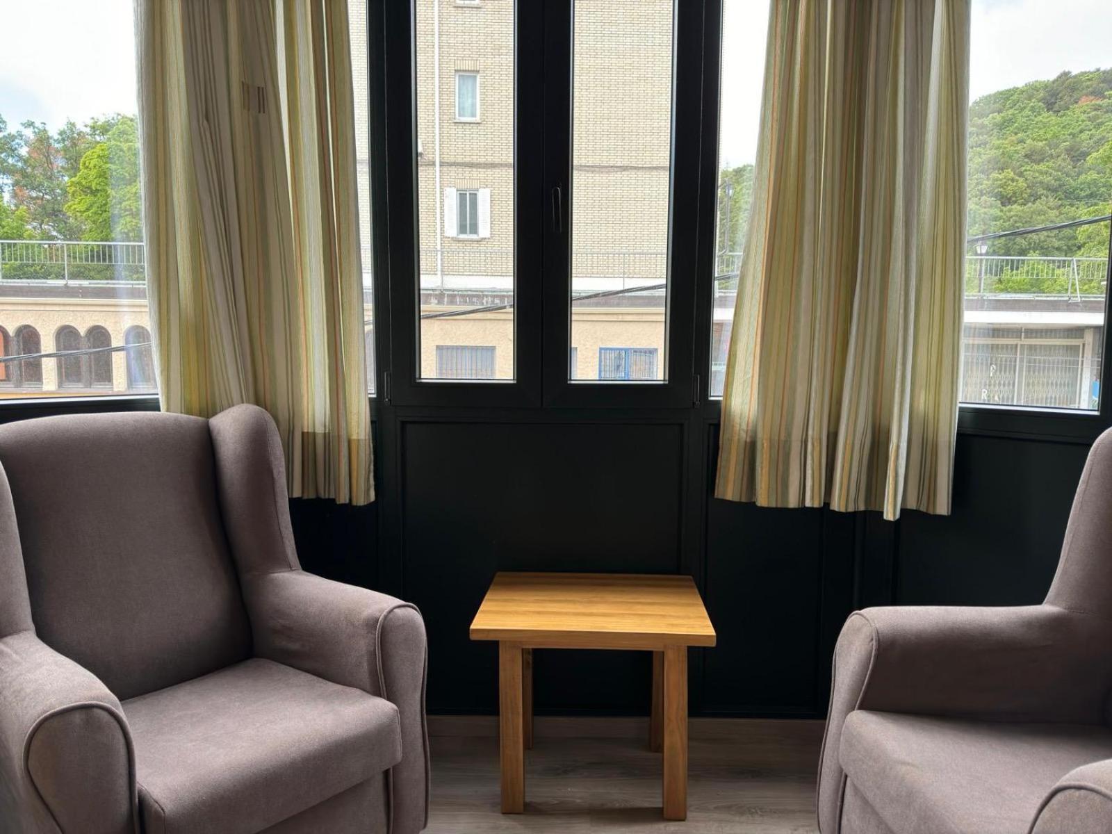 Hostal Aribel Longinos سيرسيديلا المظهر الخارجي الصورة