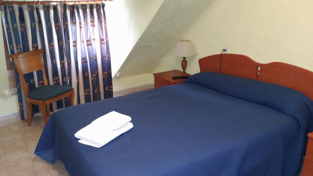 Hostal Aribel Longinos سيرسيديلا المظهر الخارجي الصورة